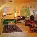 酒店 The Village Cave 4*