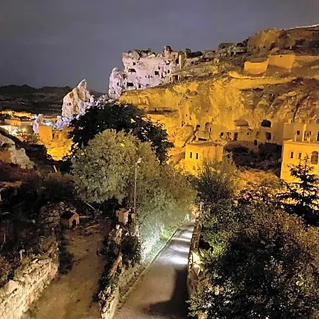 The Village Cave Göreme