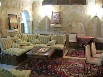 فندق The Village Cave غوريمِيه